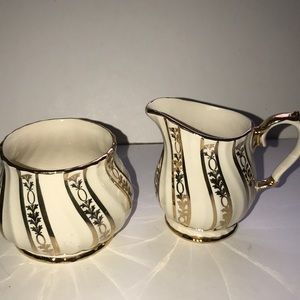 Vintage Sadler cream and sugar